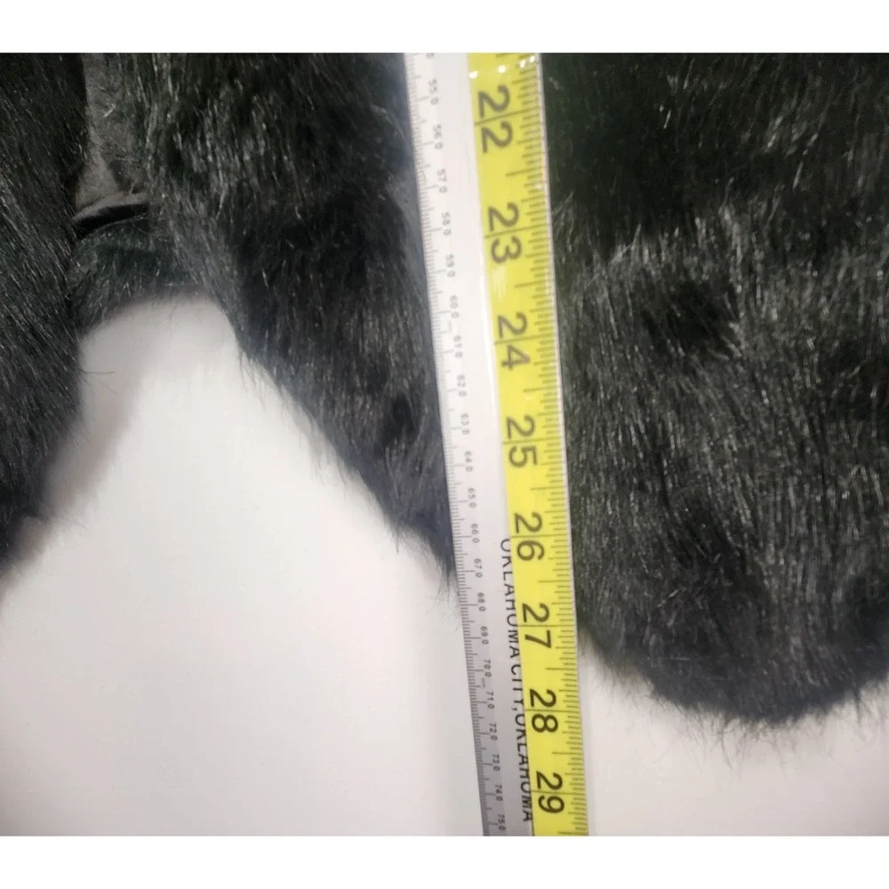 Skies Are Blue Women's Black Faux Fur Elegant Vest‎ Size M